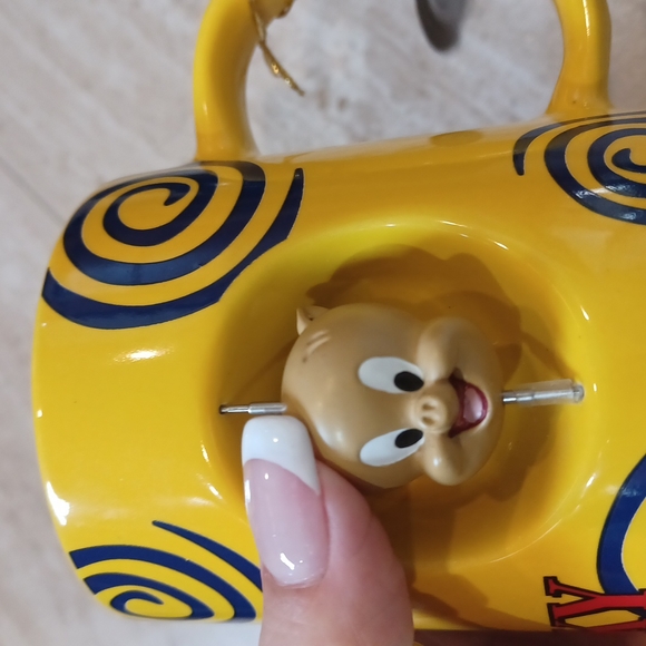 NWT Looney Tunes Porky Pig Spinner Mug - Picture 4 of 6